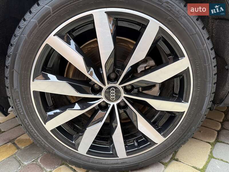 Седан Audi A4 2023 в Киеве