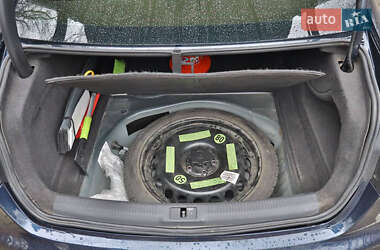 Седан Audi A4 2011 в Львове