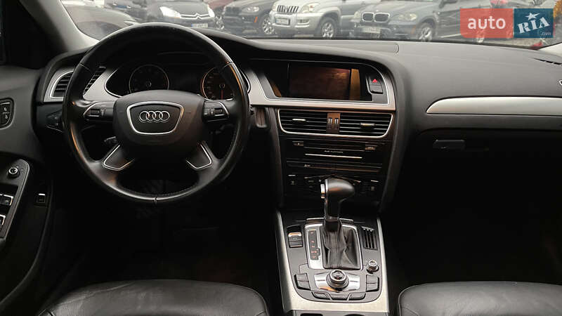Седан Audi A4 2013 в Хмельницком
