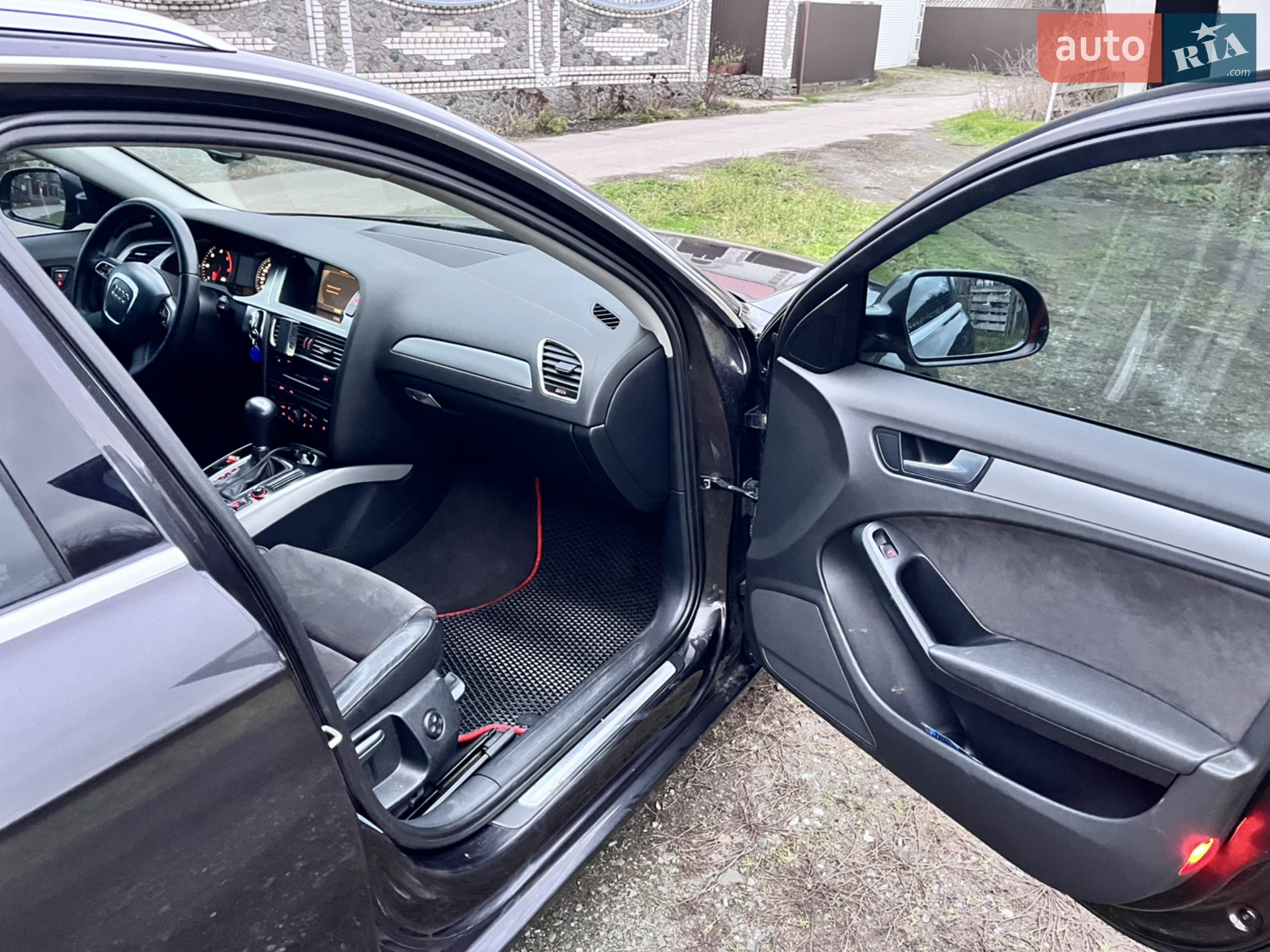 2011 Audi A4 - мініатюра 18