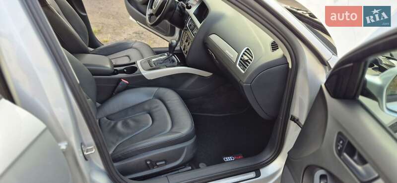 Седан Audi A4 2010 в Дубно