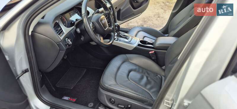 Седан Audi A4 2010 в Дубно