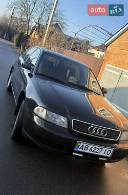 Универсал Audi A4 1998 в Калиновке