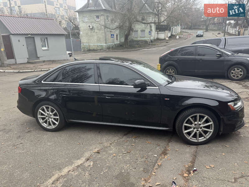 Седан Audi A4 2015 в Киеве