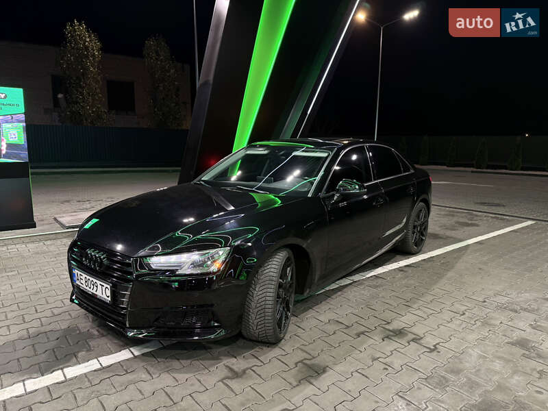 Седан Audi A4 2016 в Дніпрі