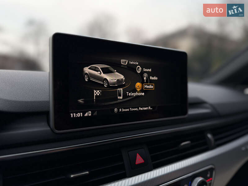 Седан Audi A4 2015 в Коростене