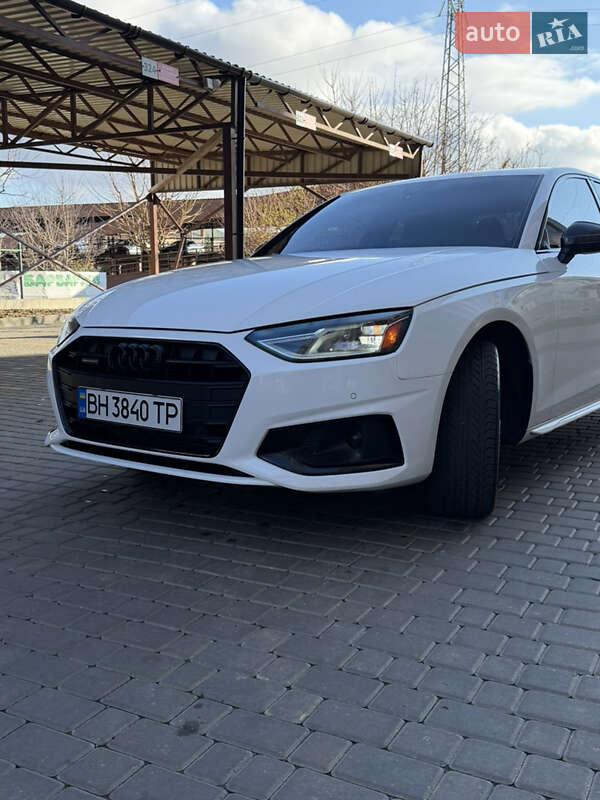 Седан Audi A4 2021 в Одесі
