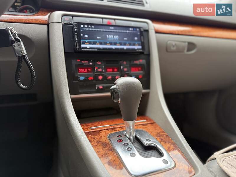 Седан Audi A4 2001 в Киеве