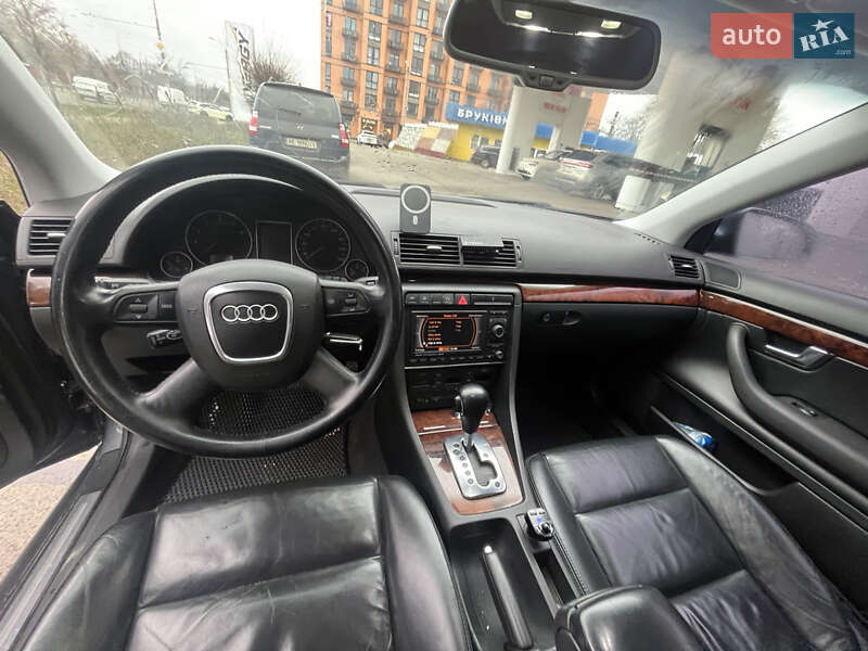 Седан Audi A4 2004 в Днепре