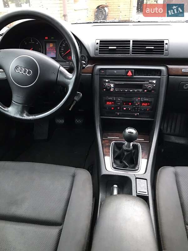 Універсал Audi A4 2002 в Сарнах