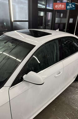 Седан Audi A4 2011 в Ровно