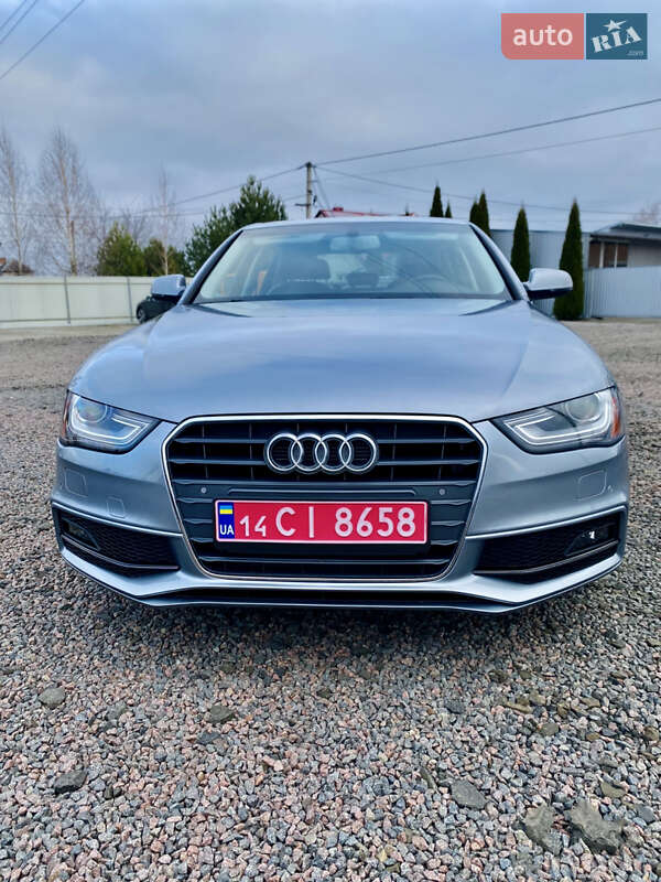 Седан Audi A4 2015 в Луцке