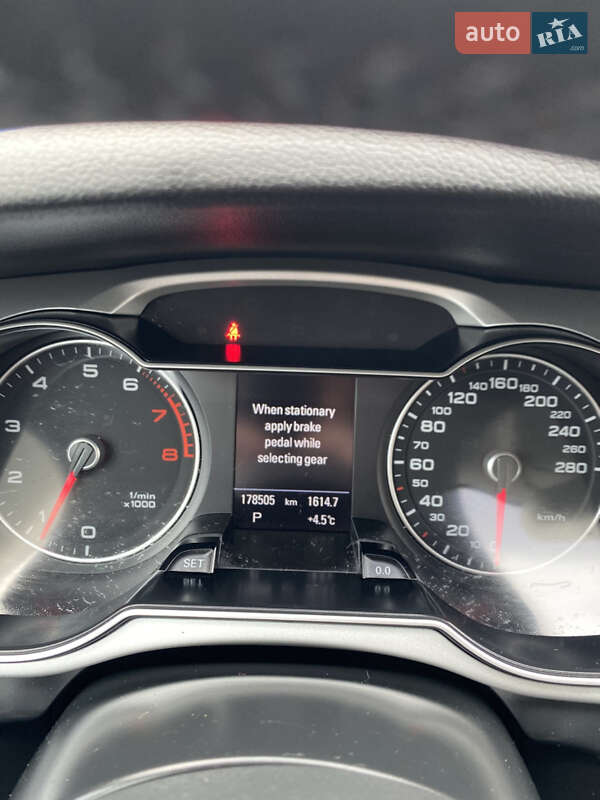 Седан Audi A4 2015 в Луцке