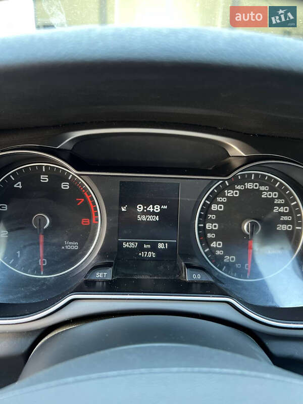 Седан Audi A4 2014 в Радехове