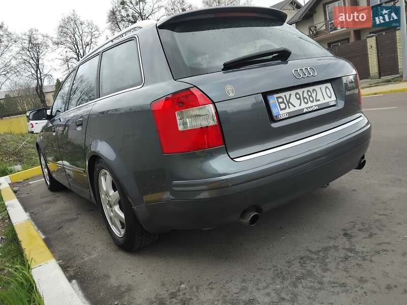 Універсал Audi A4 2001 в Березному