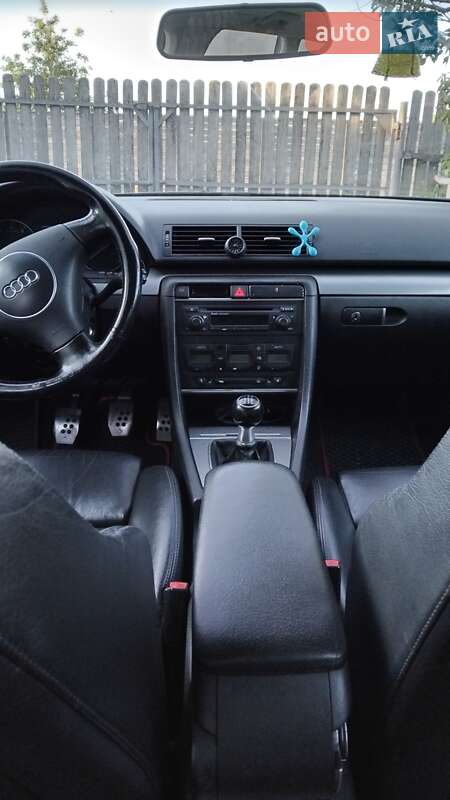 Універсал Audi A4 2001 в Березному