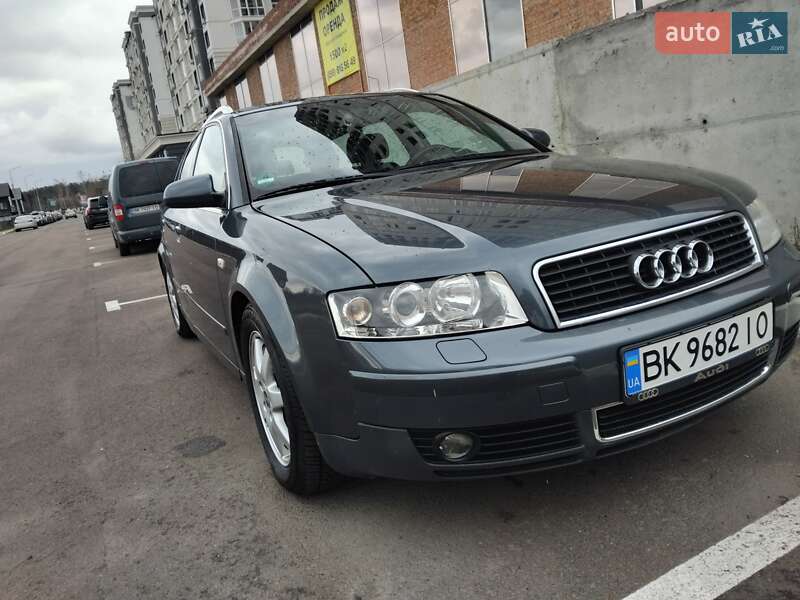 Універсал Audi A4 2001 в Березному