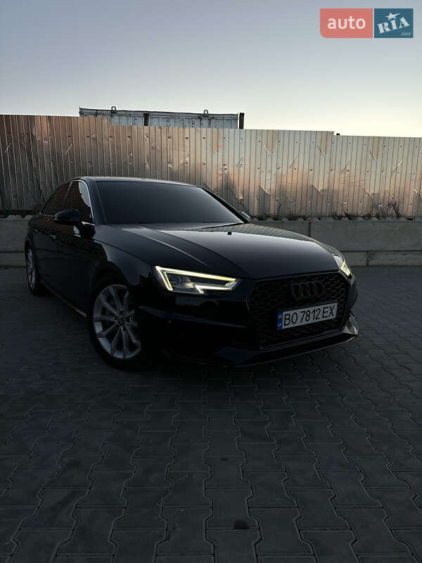 Седан Audi A4 2018 в Тернополі