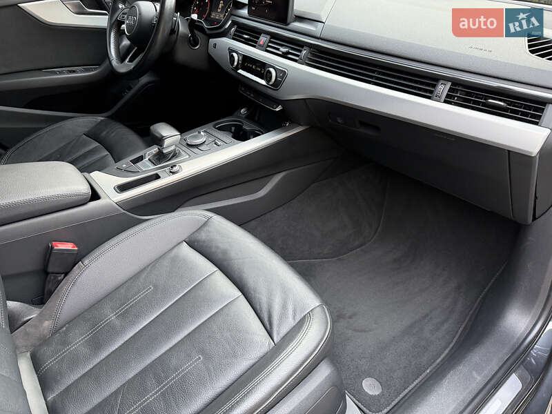 Седан Audi A4 2016 в Надвірній