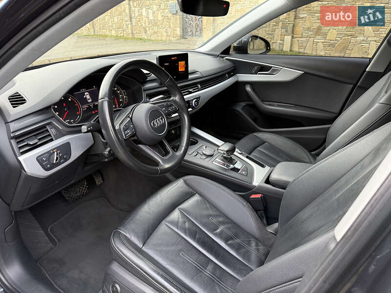 Седан Audi A4 2016 в Надвірній