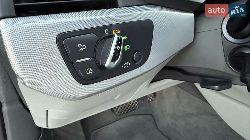 Седан Audi A4 2017 в Киеве фото 28 Седан Audi A4 2017 в Киеве