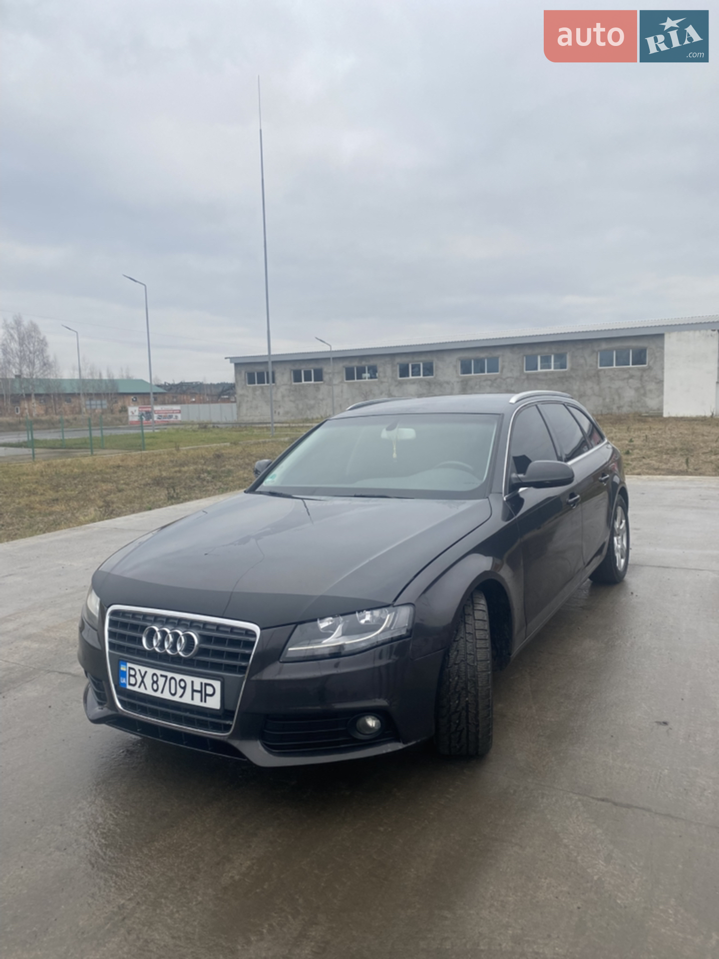 2010 Audi A4 - мініатюра 2