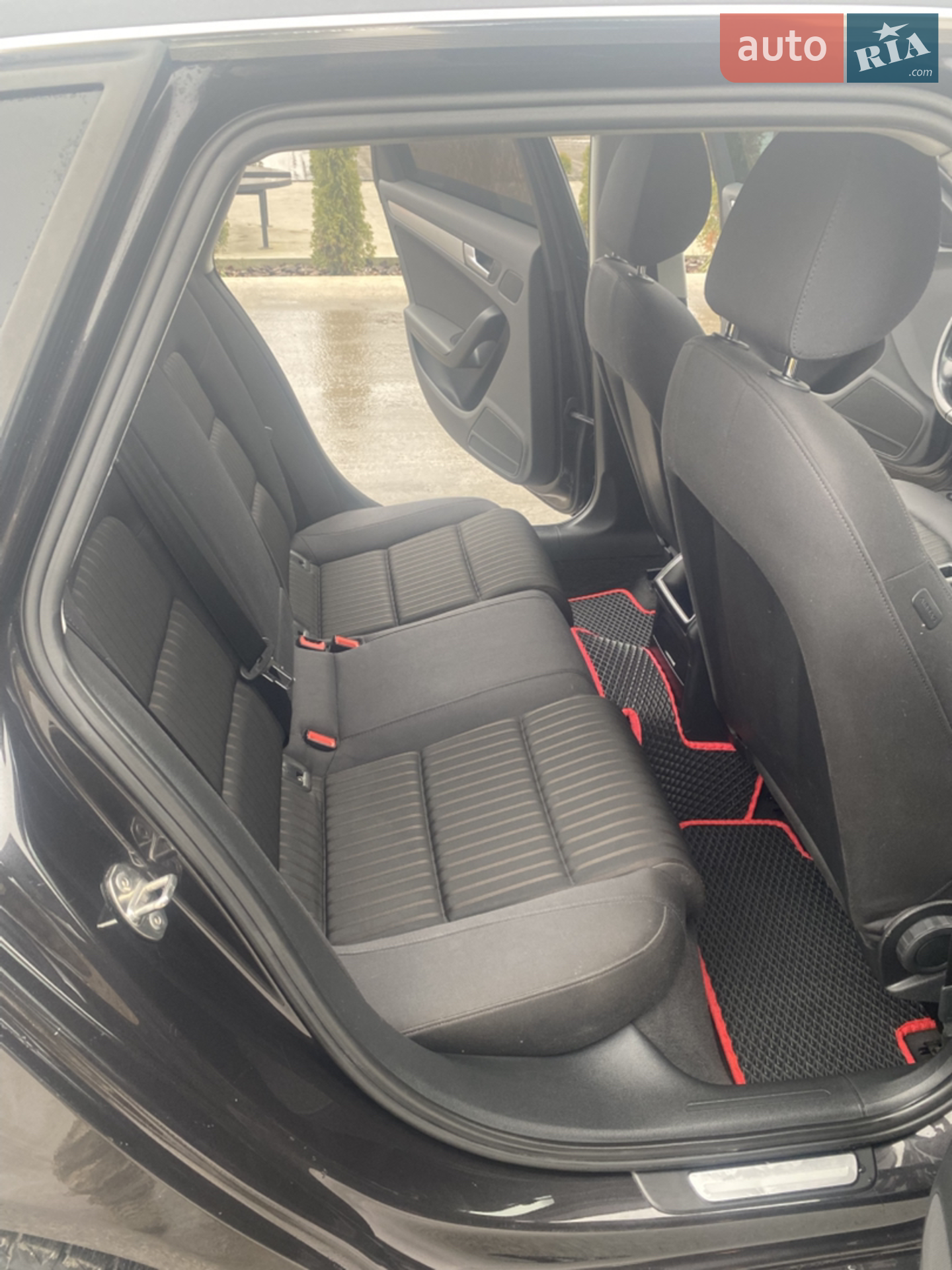 2010 Audi A4 - мініатюра 14