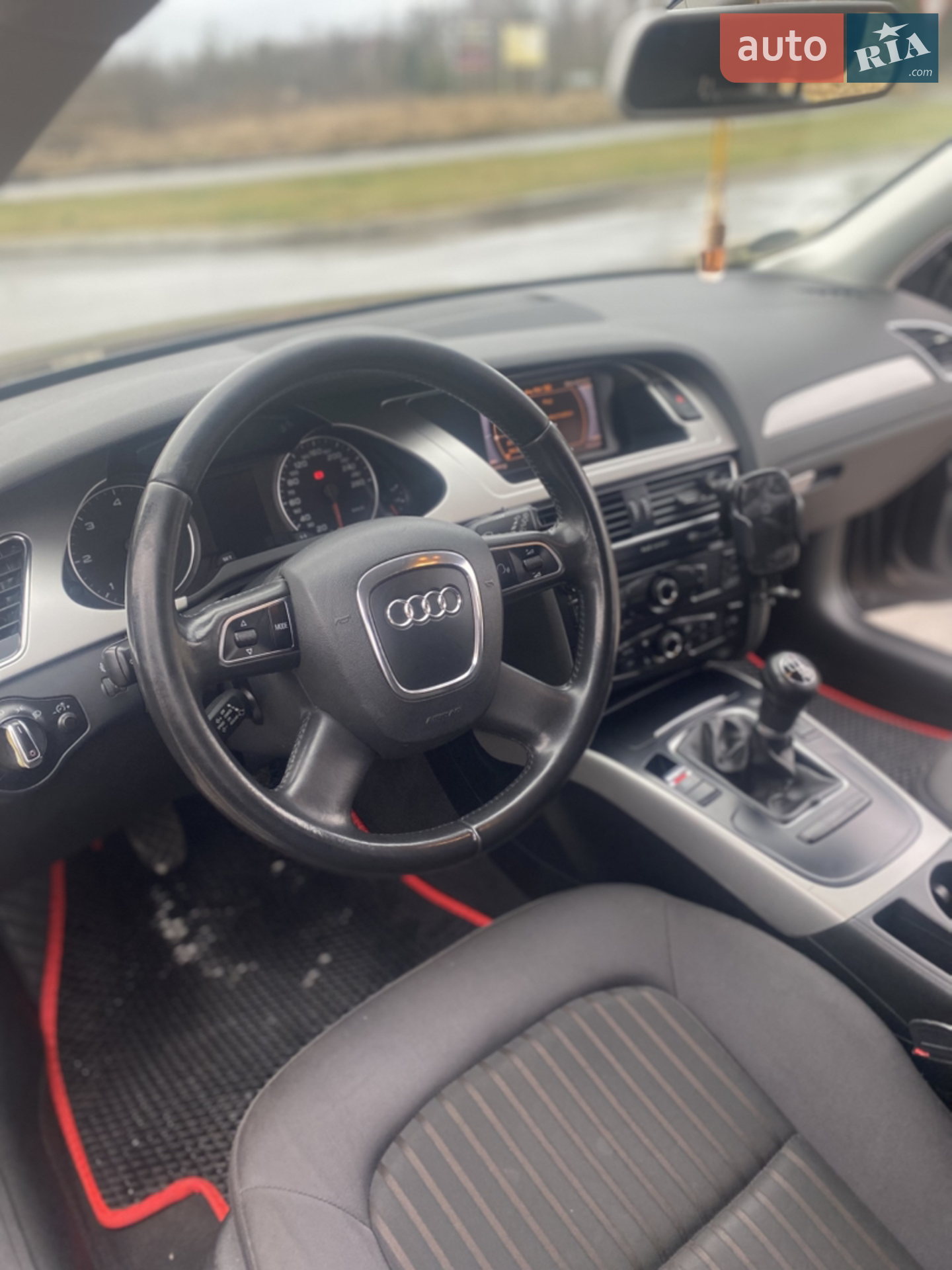 2010 Audi A4 - мініатюра 18