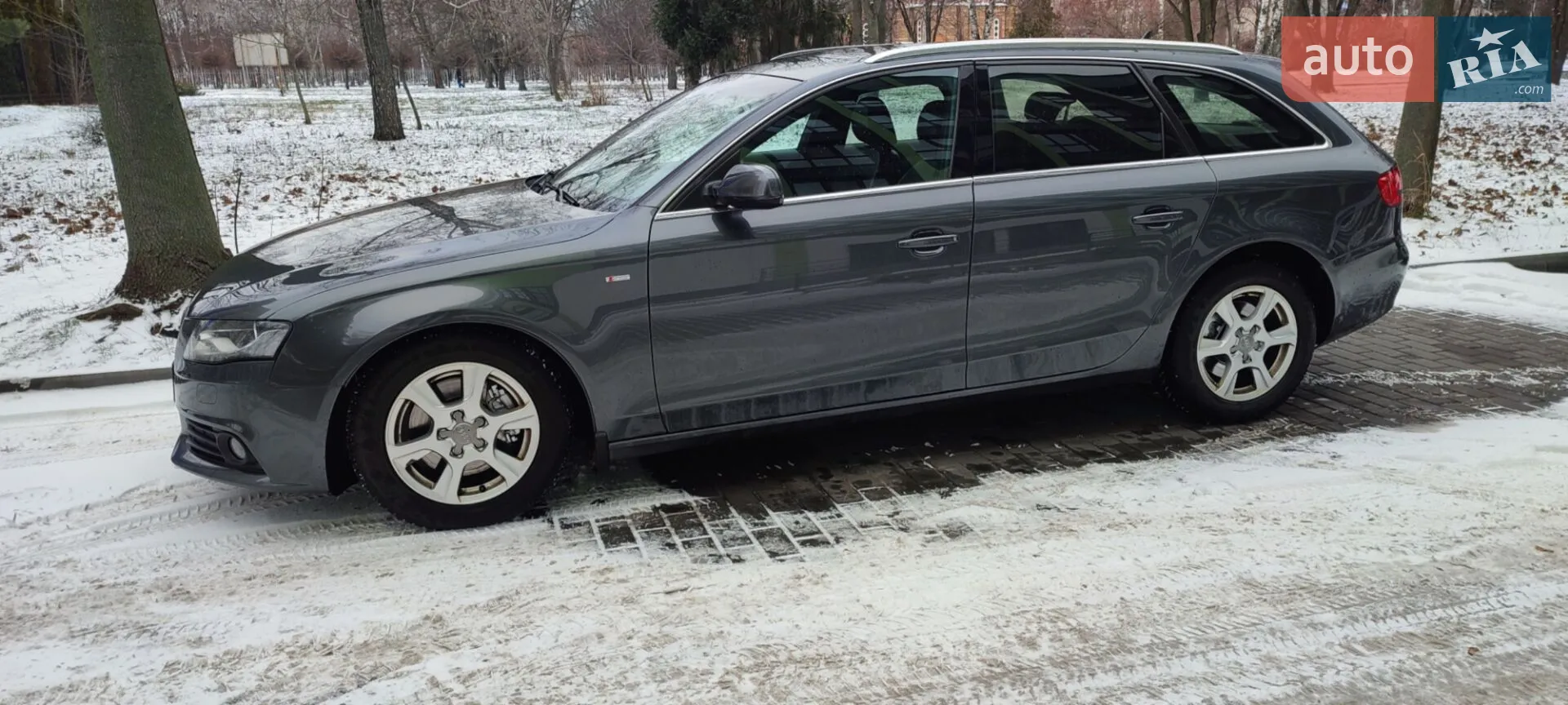 2010 Audi A4 - мініатюра 3