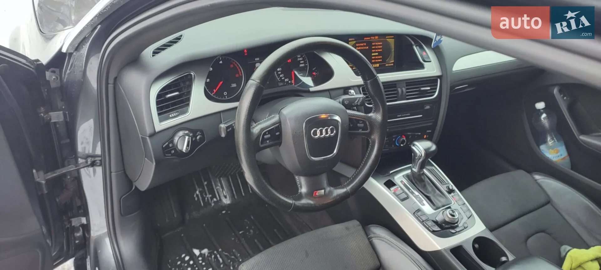 2010 Audi A4 - мініатюра 11