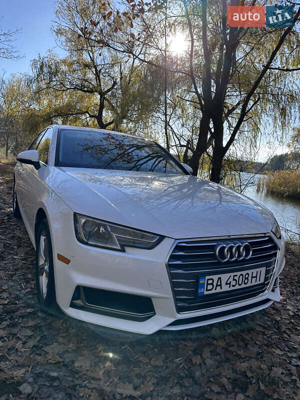 Audi A4 2019