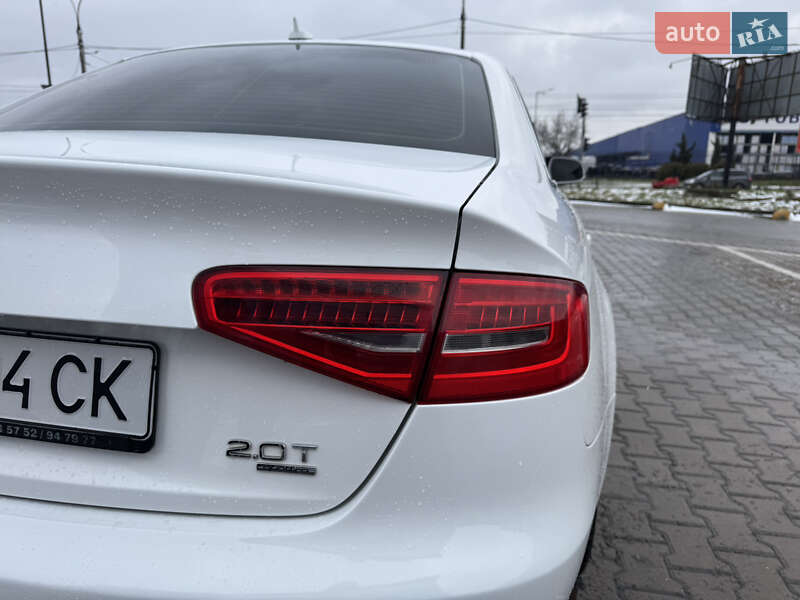 Седан Audi A4 2012 в Черновцах