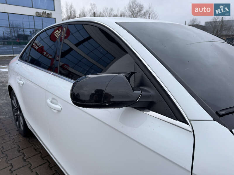 Седан Audi A4 2012 в Черновцах