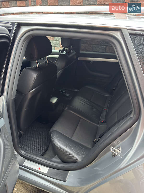 Универсал Audi A4 2006 в Костополе