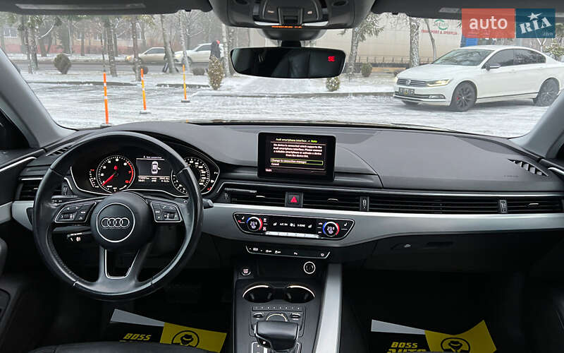 Седан Audi A4 2015 в Львове