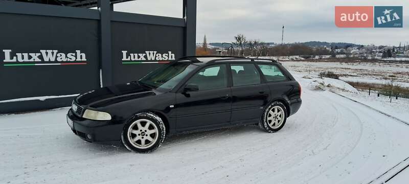 Универсал Audi A4 2001 в Шумске