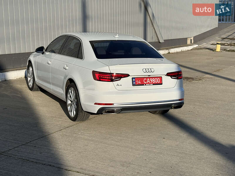 Седан Audi A4 2018 в Черновцах