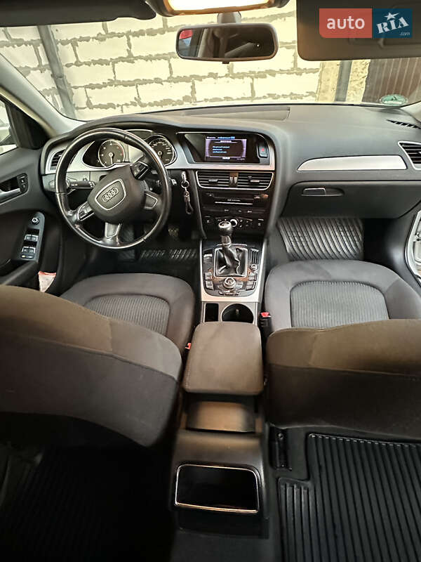 Универсал Audi A4 2012 в Хусте