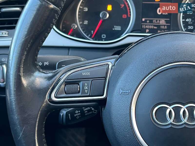 Седан Audi A4 2014 в Киеве