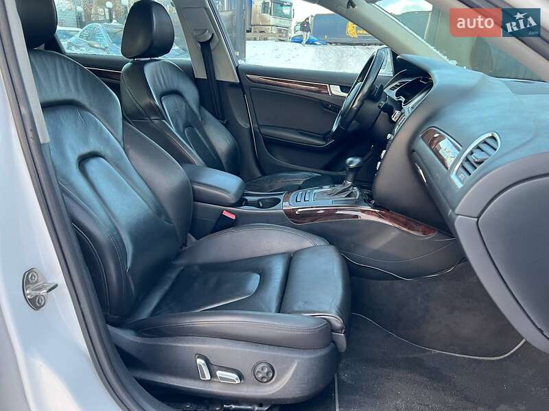 Седан Audi A4 2014 в Киеве