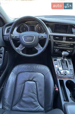 Седан Audi A4 2012 в Ирпене