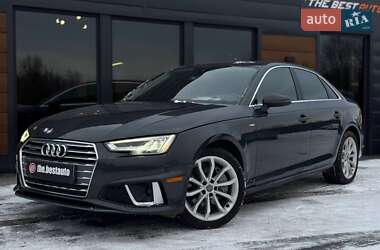 Седан Audi A4 2018 в Ровно