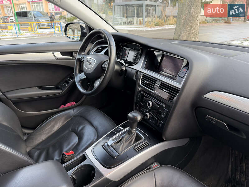 Седан Audi A4 2013 в Виннице