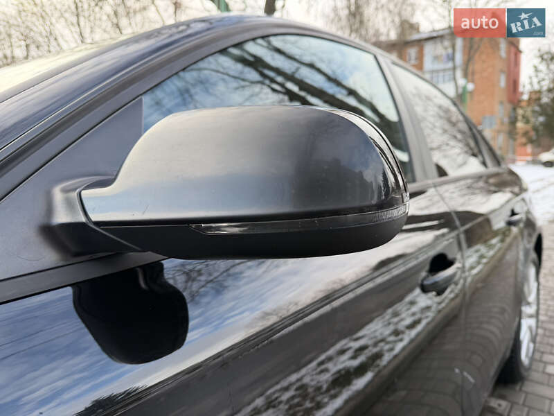 Седан Audi A4 2013 в Виннице