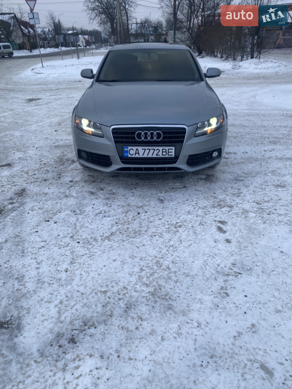 Гарне авто! Двигун та коробка в хорошому стані! Поставив камеру заднього виду, встановив хороший та великий дисплей з великою кількістю застосунків! Змінив нові фари! 