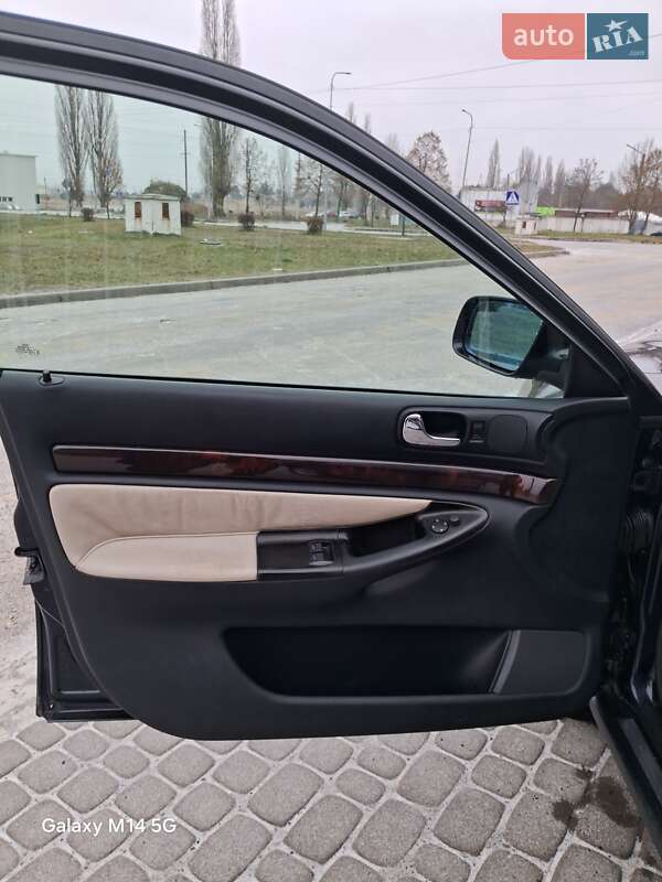 Універсал Audi A4 1999 в Вараші