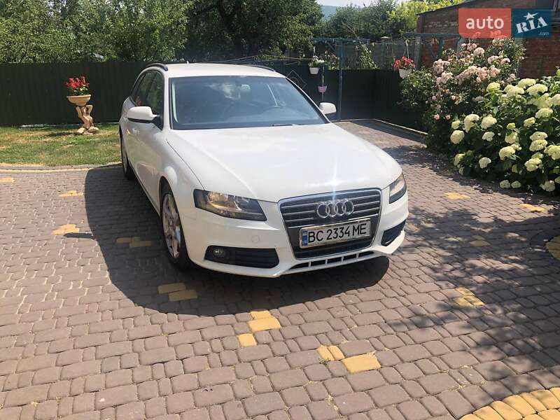 Универсал Audi A4 2011 в Самборе