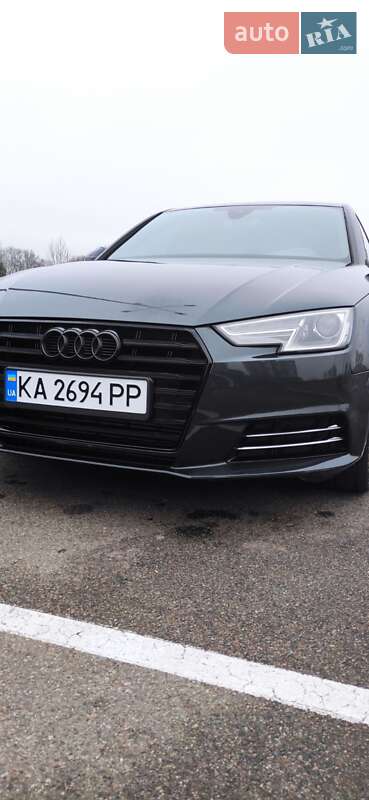 Седан Audi A4 2017 в Киеве