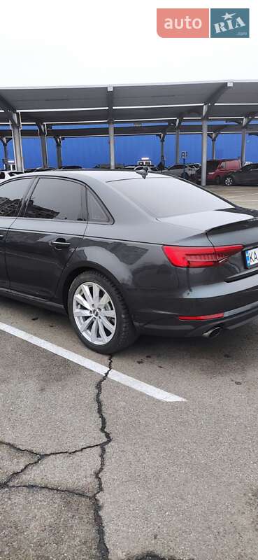 Седан Audi A4 2017 в Киеве