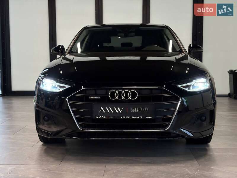 Седан Audi A4 2021 в Львове